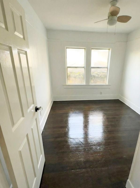 Building Photo - 1661 W 36th Pl