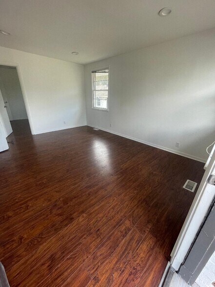 Building Photo - 3631 Redmon St