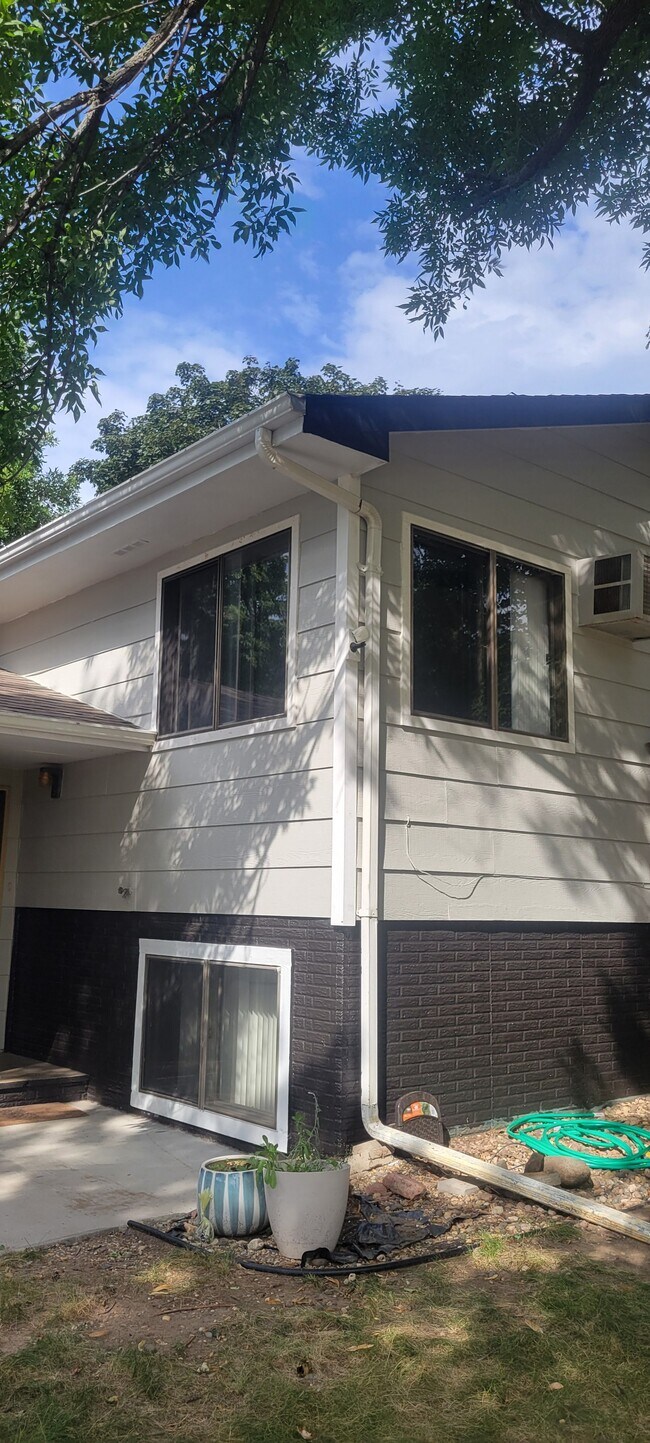Building Photo - 2010 S Southeastern Ave