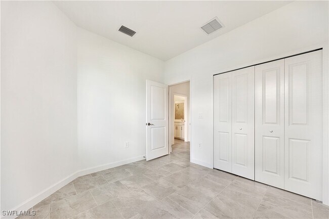 Building Photo - 19613 Hinkley Dr