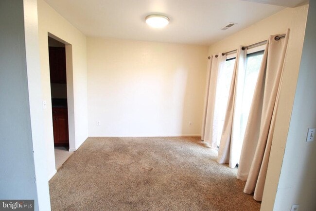 Building Photo - 12 Coriander Dr