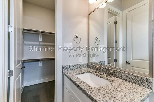 Building Photo - 10926 Brookeshire Chase Ln
