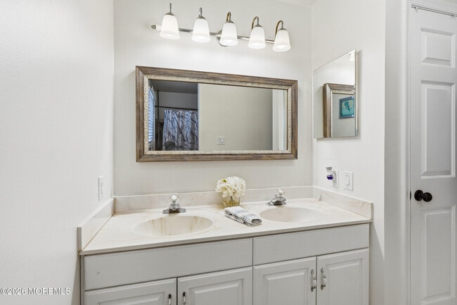 Building Photo - 720 Talmadge Ave