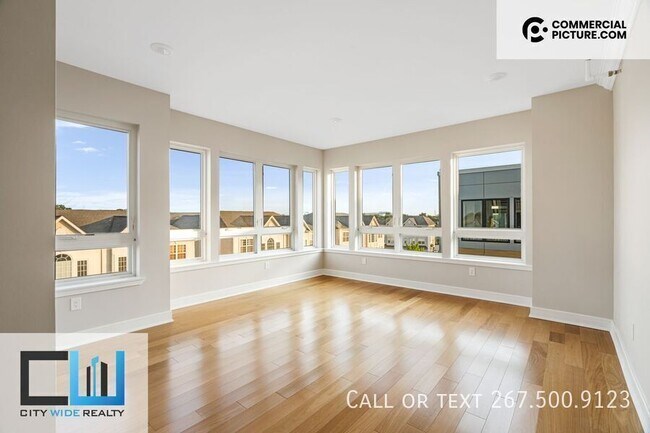 Building Photo - 3202 Capri Dr