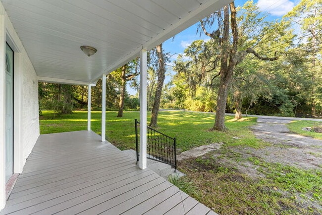 Building Photo - Modern Comfort Meets Country Charm 2BR/1BA...