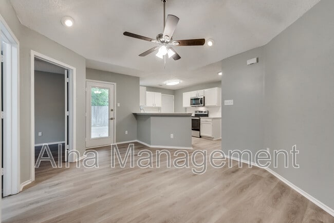 Building Photo - 6014 Meadowside Trail
