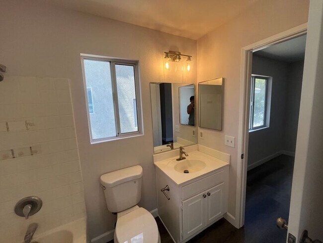 Building Photo - 39790 Monarch Dr