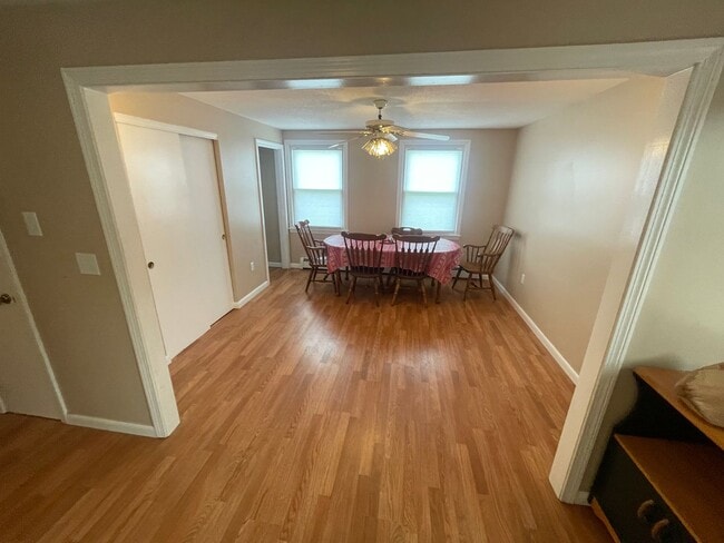 Building Photo - Single-Family Home in South Nashua