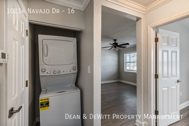 Building Photo - 10814 Navajo Dr