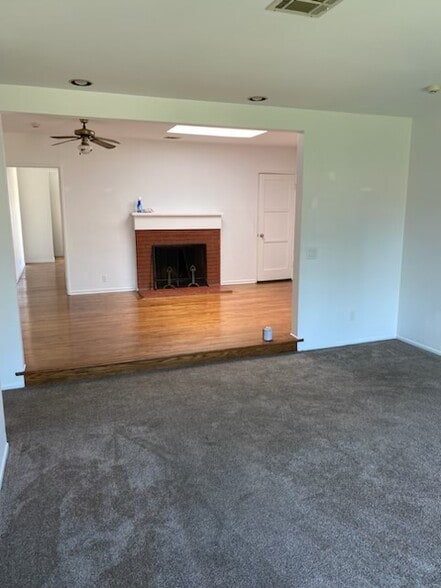 Building Photo - 15220 Cullen St