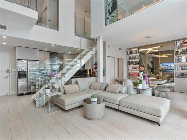 Building Photo - 60 SW 13th St