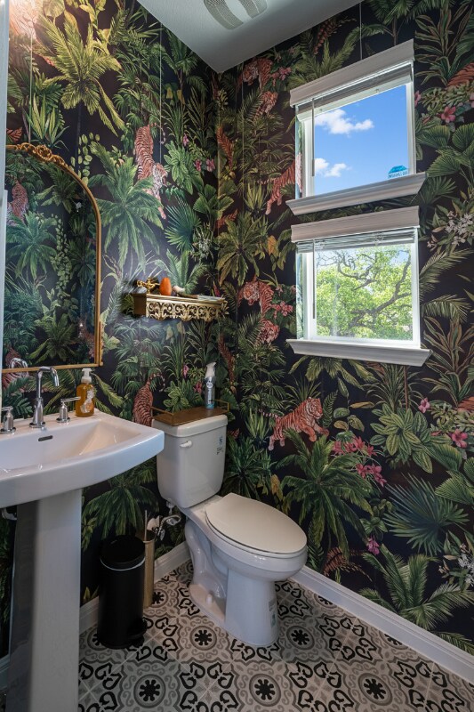 Building Photo - 1614 Iberville Dr