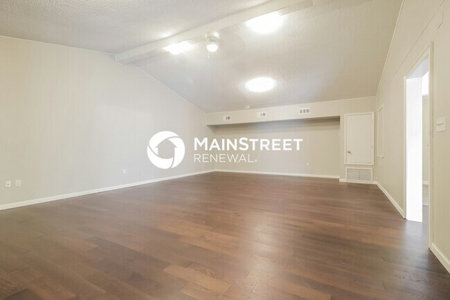 Building Photo - 3 Bedroom Pet-Friendly Home in Lake Mary, FL with Main Street Renewal