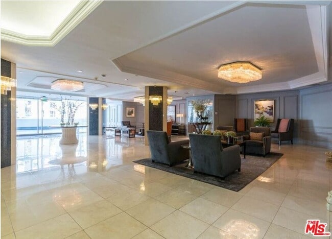 Building Photo - 10660 Wilshire Blvd