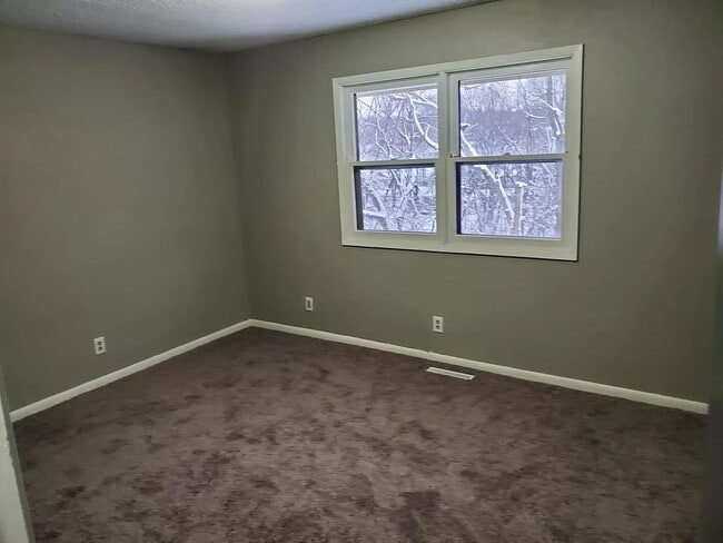 Building Photo - 616 E Hackley Ave