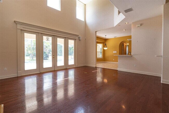 Building Photo - 10430 Birch Tree Ln