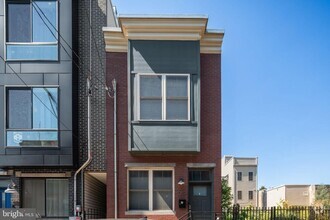 Building Photo - 1352 S Bouvier St