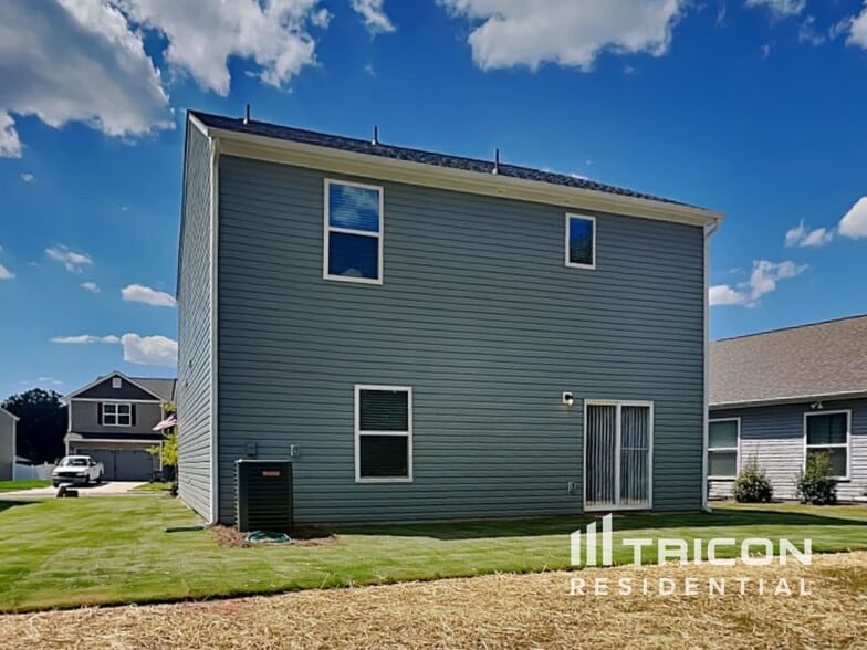 Building Photo - 1433 Nia Rd