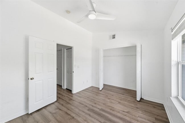 Building Photo - 4347 Har Paul Cir