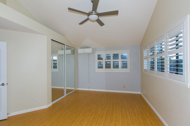 Building Photo - BACK ON MARKET**Single level spacious home...