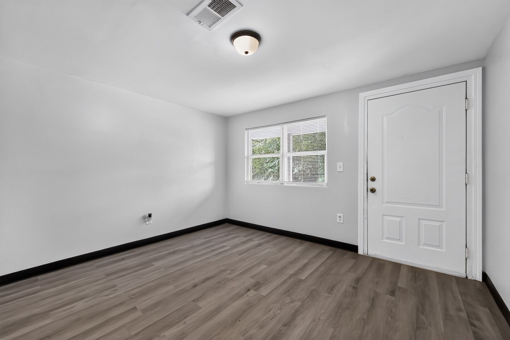 Building Photo - 1626 Telfair St Ln