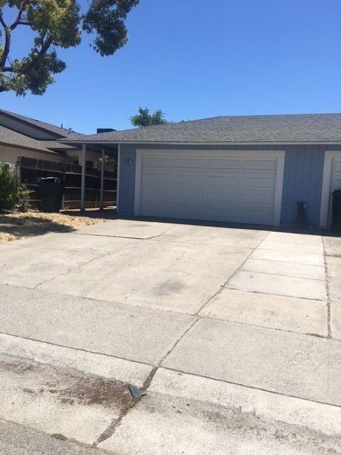 Primary Photo - Available Now