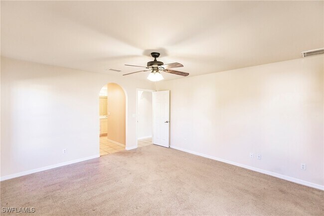 Building Photo - 1156 SW 44th Terrace