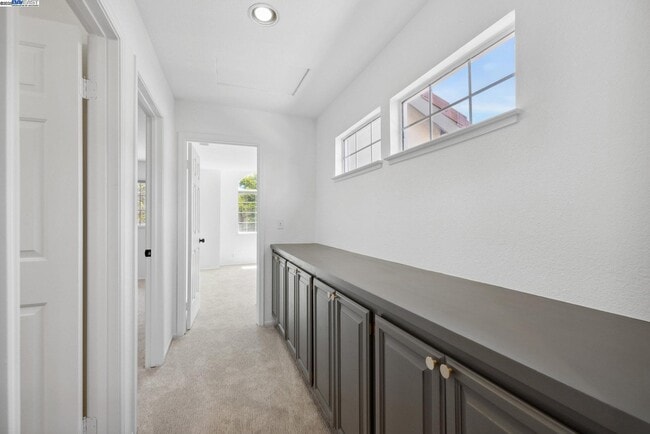 Building Photo - 1733 Magnolia Cir