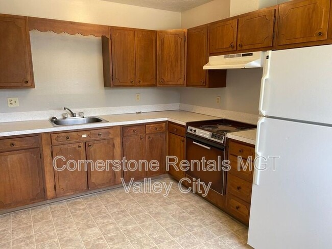 Building Photo - 815 3rd St SW