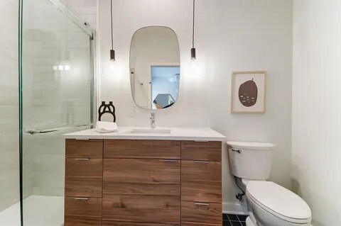 Building Photo - 33 E Court St