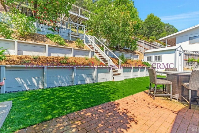 Building Photo - San Rafael View Home with Modern Upgrades!