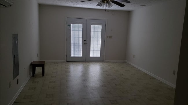 Building Photo - 6743 Cedar Chest Ct