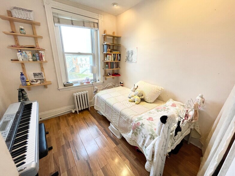 Building Photo - 860 Huntington Ave