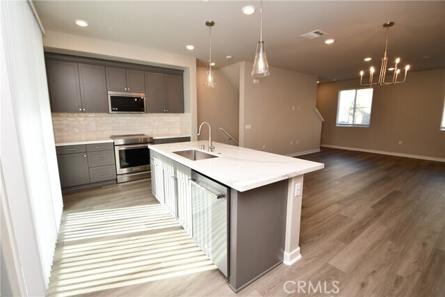 Building Photo - 1487 Skyline Ln