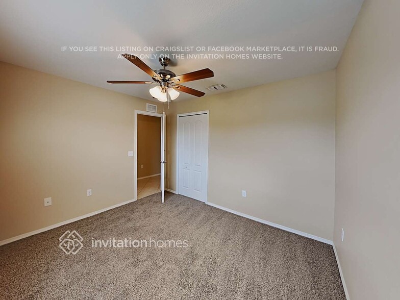 Building Photo - 6885 Heatherbrook Dr