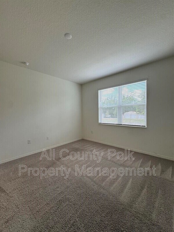 Building Photo - 7163 Cruz Ct