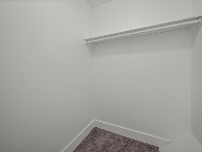Building Photo - Welcome to Myrtlewood Circle!
