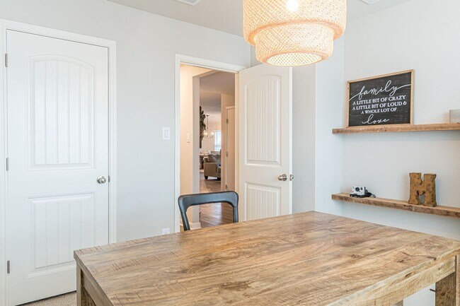 Building Photo - 2569 McCrae