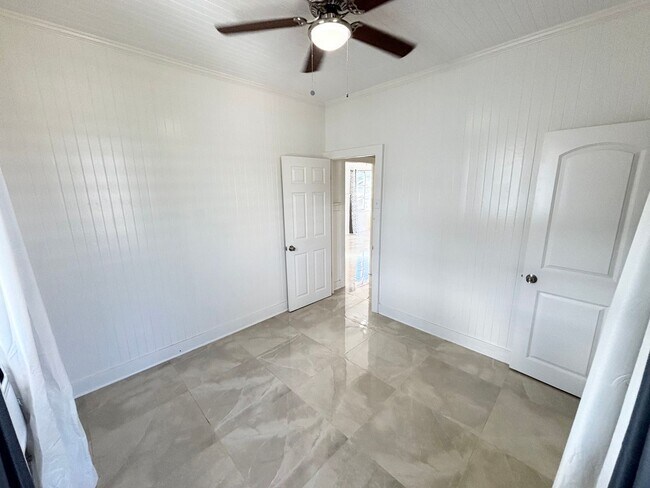 Building Photo - 3429 Wela St