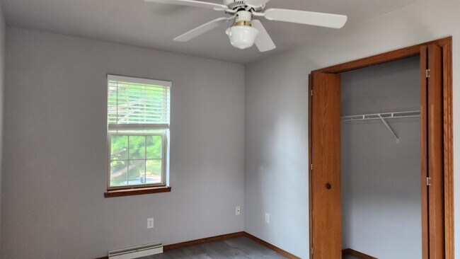Building Photo - 5153 Oak Valley Dr