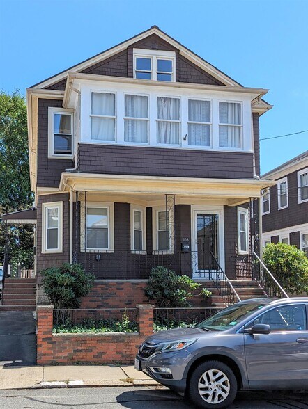 Building Photo - 110 W Quincy St