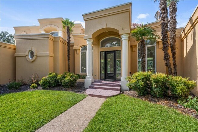 Building Photo - 16018 Fontaine Ave