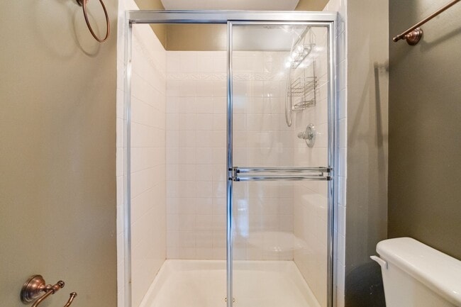 Building Photo - 1730 Bluffs Island Ct