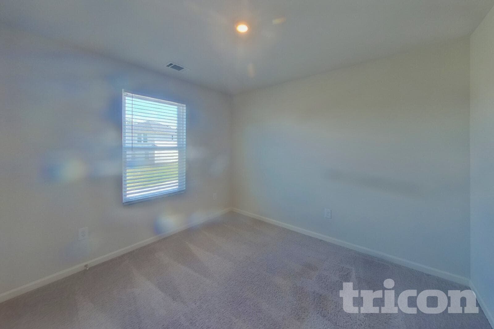 Building Photo - 527 Dayspring Dr