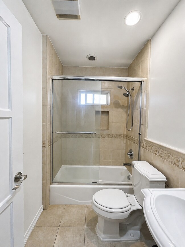 Building Photo - 4432 Falcon Ave