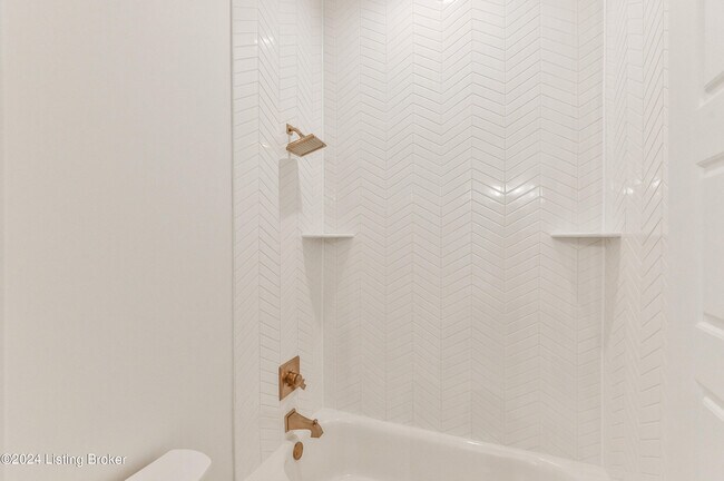 Building Photo - 10504 Meeting St