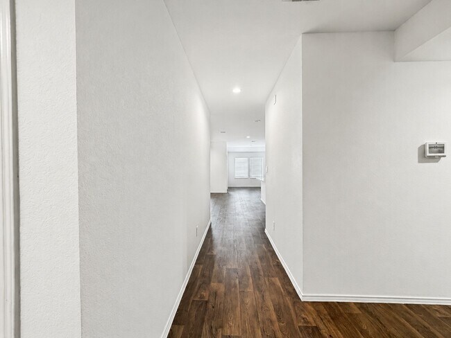 Building Photo - 21518 Corsica Cv Ct