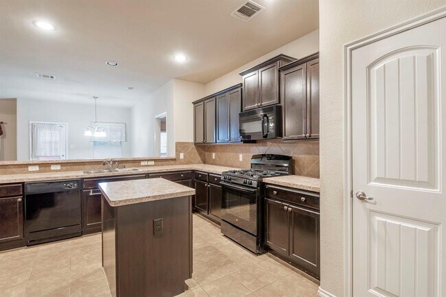 Building Photo - 1113 Chambers Ln
