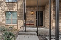 Building Photo - 4312 Bellaire Dr S