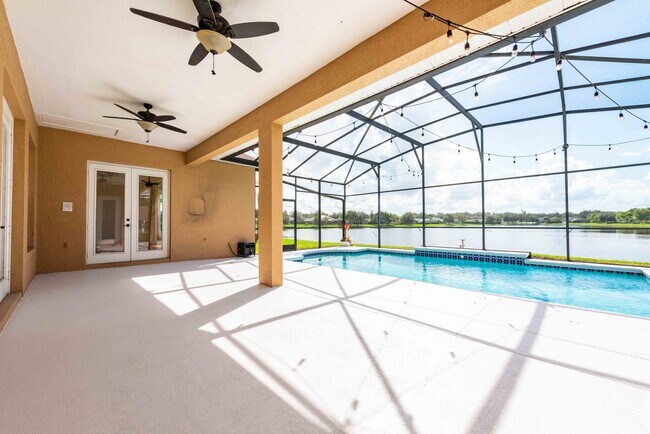 Building Photo - St. Cloud 4 Bedroom, 4 Bathroom Pool Home with Lake View